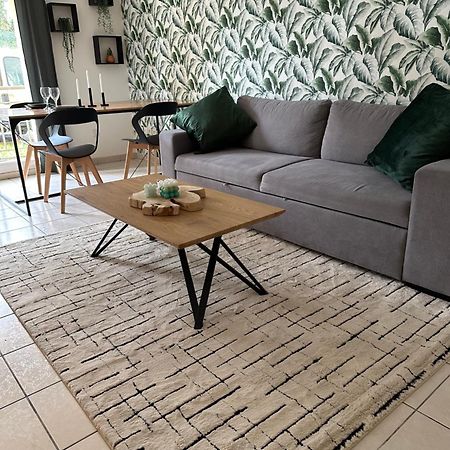 Appartement Entierement Renove Roye  Exterior photo